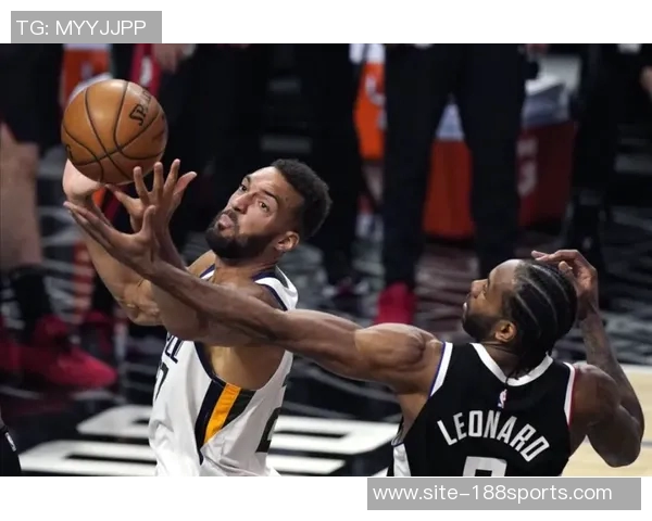 哈克斯谈球队连胜秘诀重回最佳赢球模式展现自信与团队合作 哈克斯谈球队连胜秘诀重回最佳赢球模式展现自信与团队合作