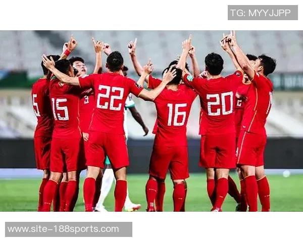 黄健翔点评中国队平局表现称射门威胁更大祝贺球队努力拼搏精神 黄健翔点评中国队平局表现称射门威胁更大祝贺球队努力拼搏精神