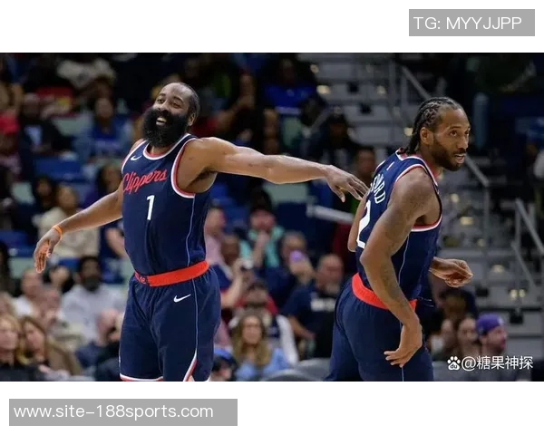 科林斯解析小卡与哈登的领导力表现场内外积极发声引领球队